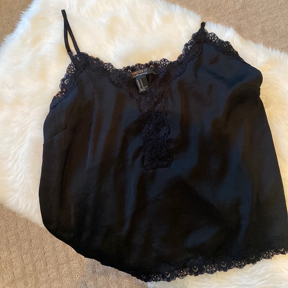 FOREVER 21 SATIN LACE CAMI